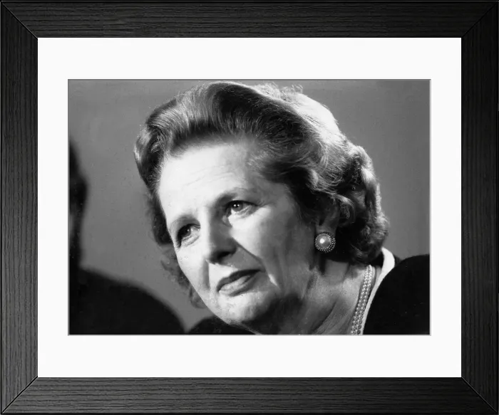 Framed Print : Margaret Thatcher at press conference in Glasgow during campaign - June 1987 Framed Print : Margaret Thatcher at press conference in Glasgow during campaign - June 1987