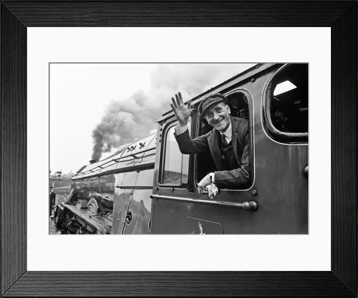 Framed Print : The Flying Scotsman. The 40th anniversary run from Kings Cross to Edinburgh Framed Print : The Flying Scotsman. The 40th anniversary run from Kings Cross to Edinburgh
