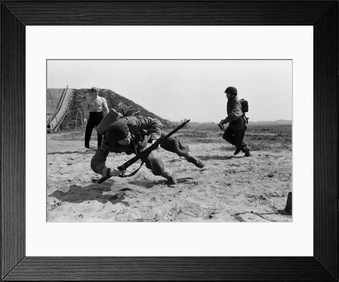 Framed Print : The filming of A Bridge Too Far'in Deventer, Holland. 10th May 1976 Framed Print : The filming of A Bridge Too Far'in Deventer, Holland. 10th May 1976