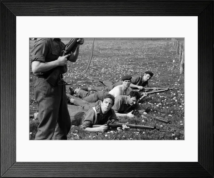 Framed Print : The filming of A Bridge Too Far'in Deventer, Holland. 10th May 1976