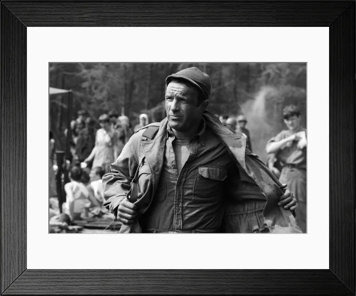 Framed Print : The filming of A Bridge Too Far'in Deventer, Holland
