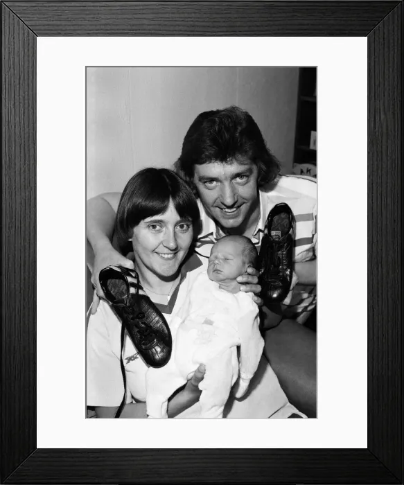 Framed Print : Former England Captain Carol Thomas with her baby. June 1986 Framed Print : Former England Captain Carol Thomas with her baby. June 1986