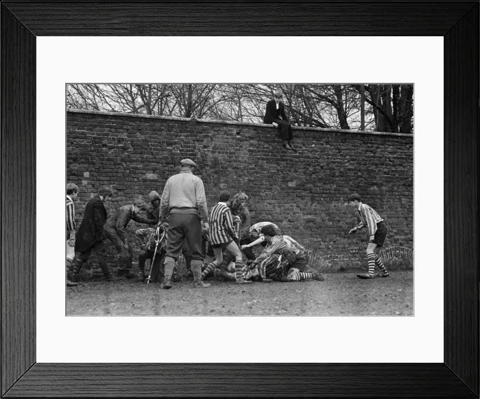 Framed Print : The Wall Game played at Eton College. Near Windsor in Berkshire. 26th November 1966