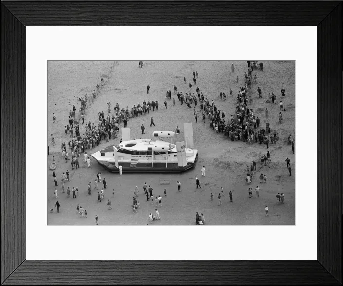 Framed Print : The Vickers Hovercraft has a trial run between Moreton, Wallasey, and Rhyl, North Wales