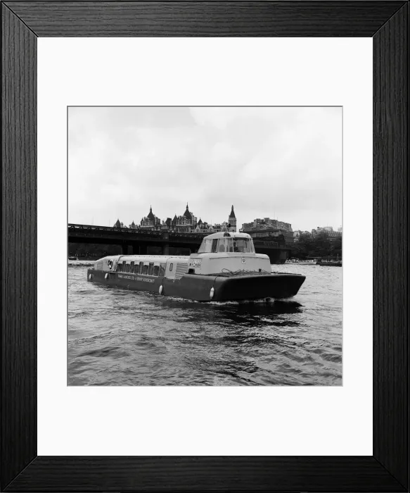 Framed Print : The inaugural day of the first passenger hovercraft service on the Thames with a Denny D2 Framed Print : The inaugural day of the first passenger hovercraft service on the Thames with a Denny D2