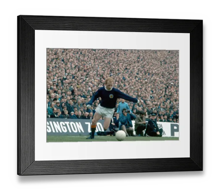 Framed Print : International football friendly match at Hampden Park Scotland 0 v England 0
