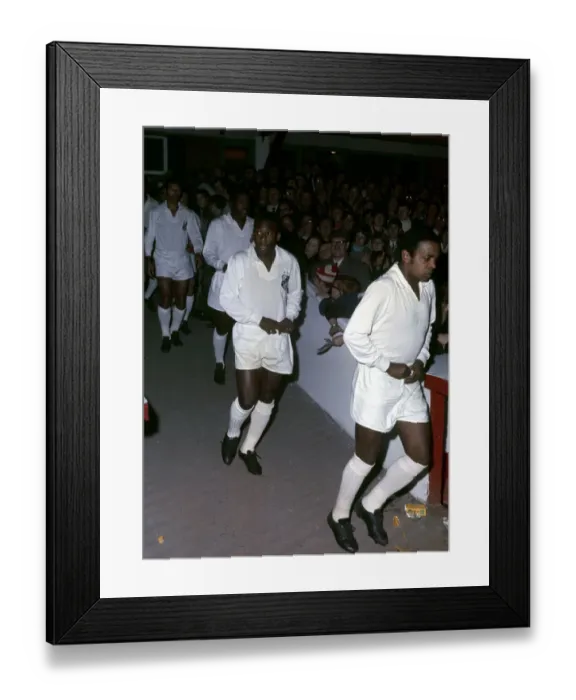 Framed Print : Brazilian footballer Pele playing for his club side Santos November 1969 Framed Print : Brazilian footballer Pele playing for his club side Santos November 1969
