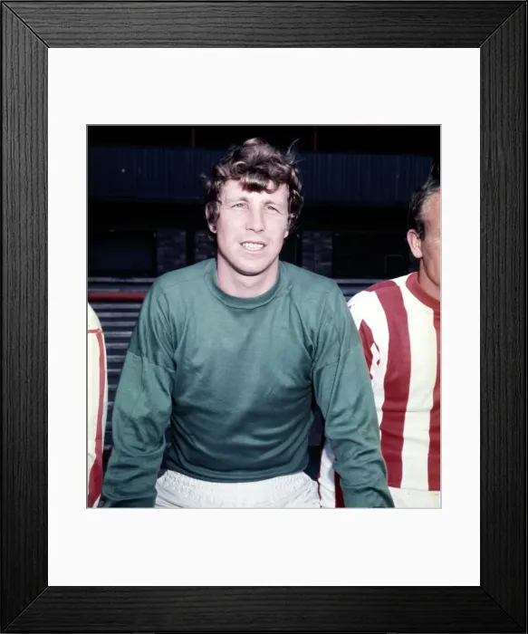 Framed Print : Sunderland goalkeeper Jim Montgomery in pre season training session July 1969 Framed Print : Sunderland goalkeeper Jim Montgomery in pre season training session July 1969