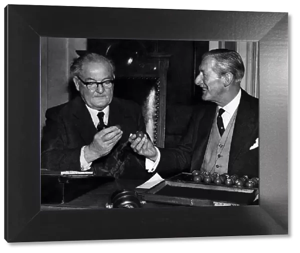 David Wiseman (left). Chairman cup committee and Arthur Drewry, Chairman F. A