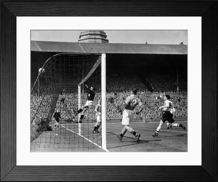 Framed Print : FA Cup Final at Wembley Stadium. Blackpool 4 v Bolton Wanderers 3 Framed Print : FA Cup Final at Wembley Stadium. Blackpool 4 v Bolton Wanderers 3