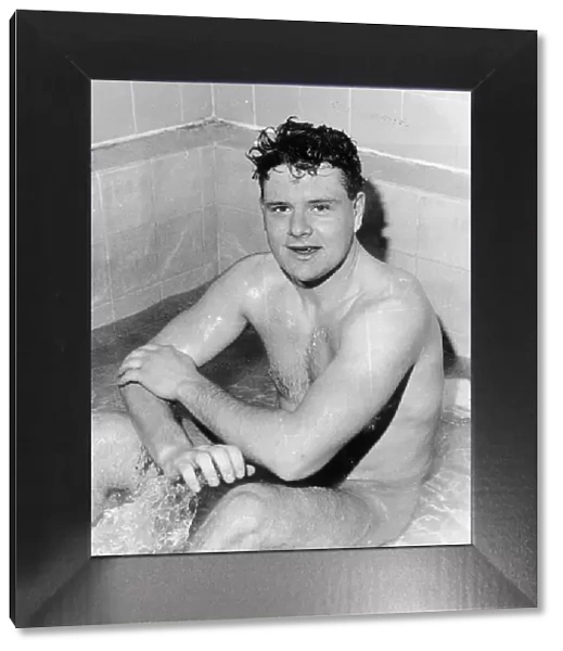 Paul Gascoigne in the bath at Newcastle United. 7th February 1988