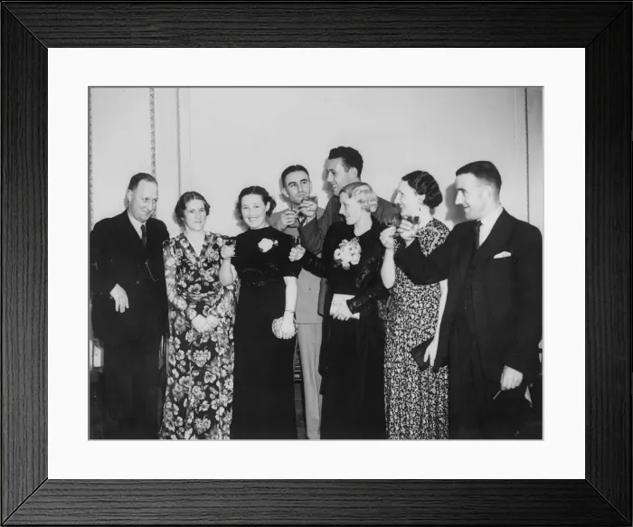 Framed Print : Manchester United Wives. 27th July 1938 Framed Print : Manchester United Wives. 27th July 1938