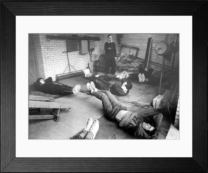 Framed Print : Manchester United players keeping fit at The Cliff, Broughton, Salford Framed Print : Manchester United players keeping fit at The Cliff, Broughton, Salford