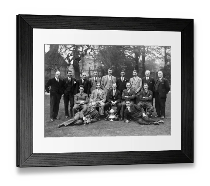 Framed Print : Bolton Wanderers FC with the FA Cup in 1926 Framed Print : Bolton Wanderers FC with the FA Cup in 1926