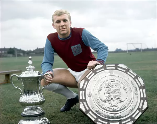 Metal Print of West Ham United captain Bobby Moore with the Charity