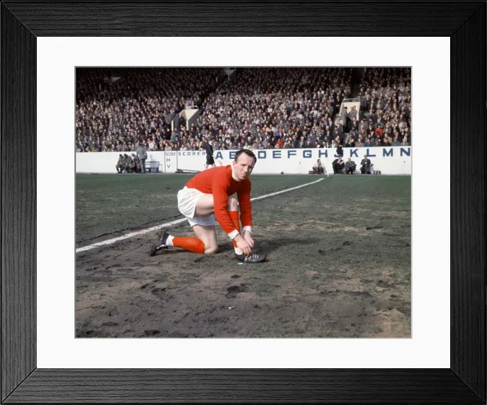 Framed Print : FA Cup Semi Final at Hillsborough Manchester United 0 v Leeds United 0 Framed Print : FA Cup Semi Final at Hillsborough Manchester United 0 v Leeds United 0