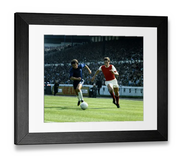 Framed Print : English League Division One match at Stamford Bridge Chelsea v Arsenal