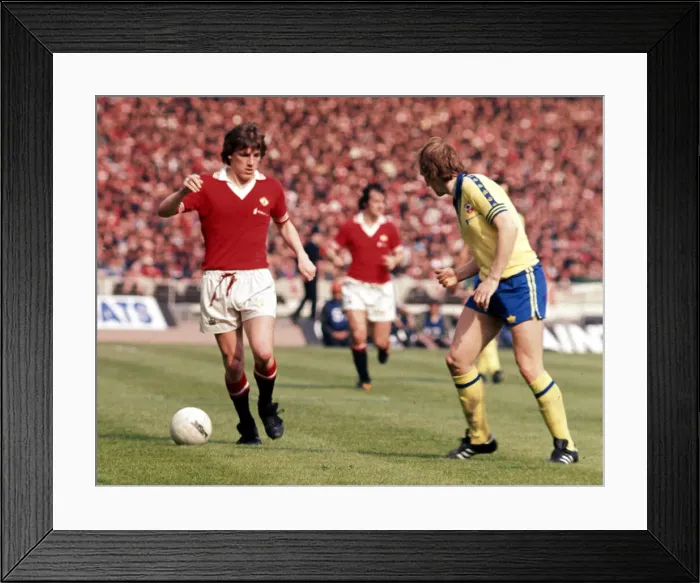 Framed Print : FA Cup Final at Wembley Stadium Manchester United 0 v Southampton 1 Gordon Framed Print : FA Cup Final at Wembley Stadium Manchester United 0 v Southampton 1 Gordon