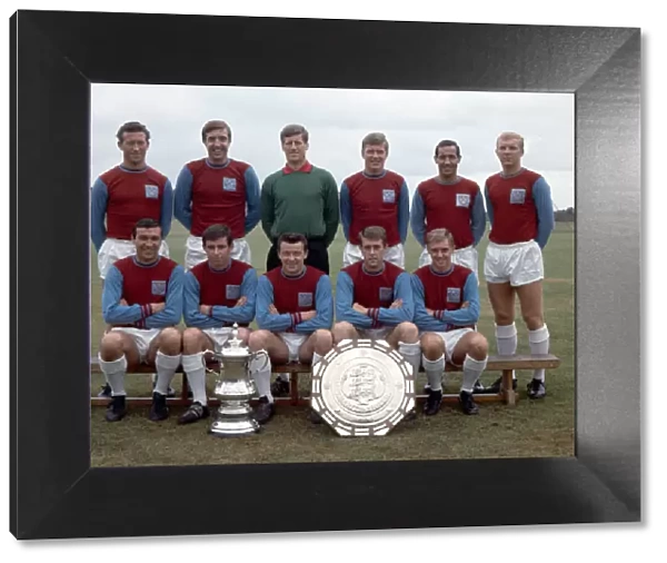 West Ham United pose for a team group photograph with the Charity Shield