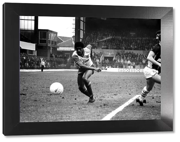 Stoke v. Aston Villa. March 1984 MF14-21-015 The final score was a one nil