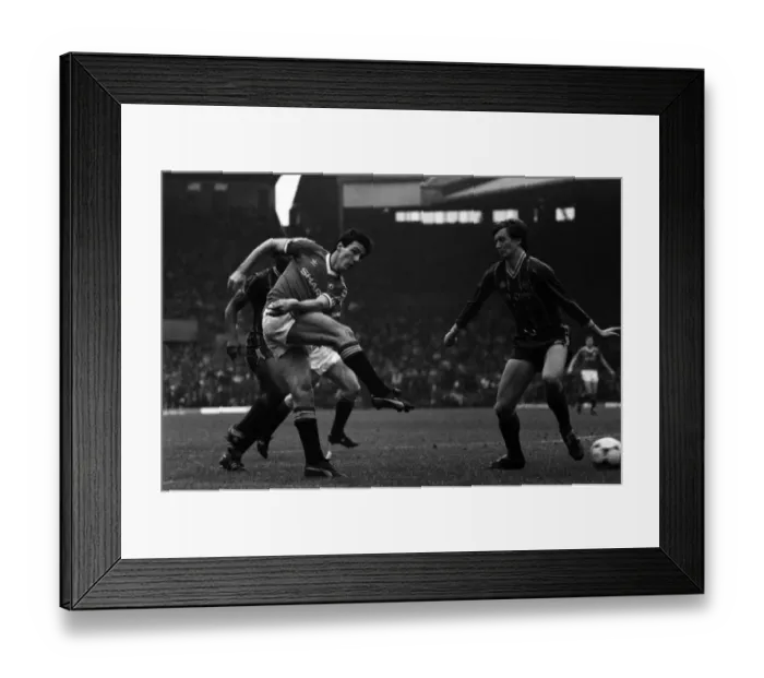 Framed Print : Manchester United v. Leicester City. March 1984 MF14-20-035 The final score was a Framed Print : Manchester United v. Leicester City. March 1984 MF14-20-035 The final score was a