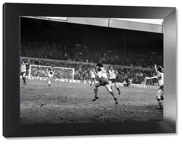 Stoke v. Aston Villa. March 1984 MF14-21-002 The final score was a one nil