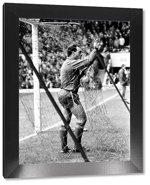 Liverpool v. Tottenham Hotspur. March 1984 MF14-19-003 Liverpool goalkeeper Bruce