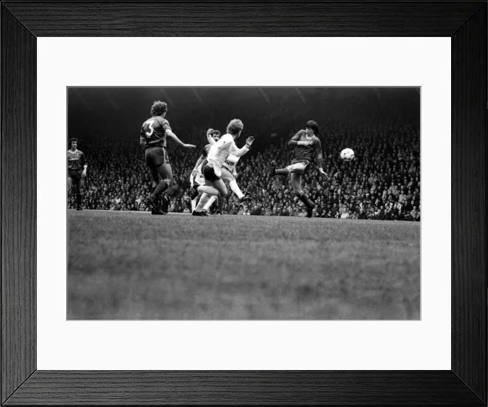 Framed Print : Liverpool v. Tottenham Hotspur. March 1984 MF14-19-047 The final score was a three Framed Print : Liverpool v. Tottenham Hotspur. March 1984 MF14-19-047 The final score was a three
