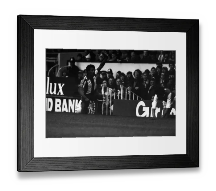 Framed Print : Arsenal v. West Bromwich Albion. November 1980 LF05-15-015 The final score was a two all Framed Print : Arsenal v. West Bromwich Albion. November 1980 LF05-15-015 The final score was a two all