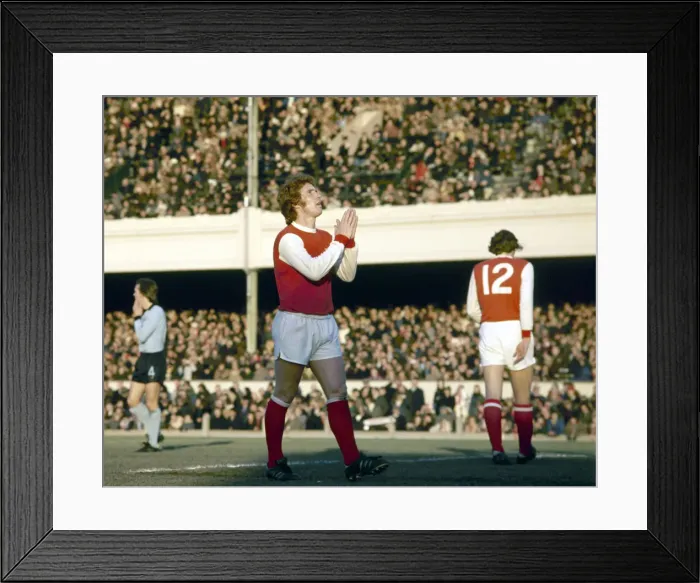 Framed Print : English League Division One match at Highbury Arsenal 2 v Coventry City 2 Framed Print : English League Division One match at Highbury Arsenal 2 v Coventry City 2