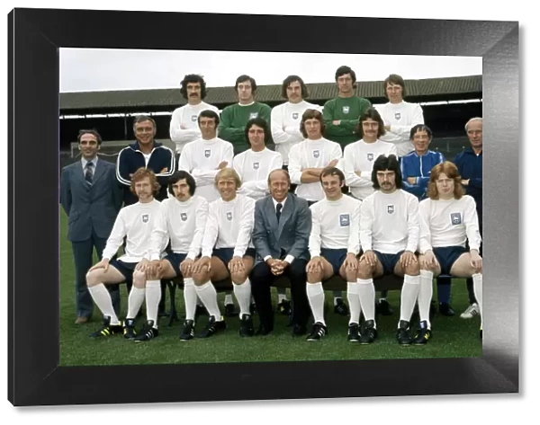 New Preston North End manager Bobby Charlton with his team at the club