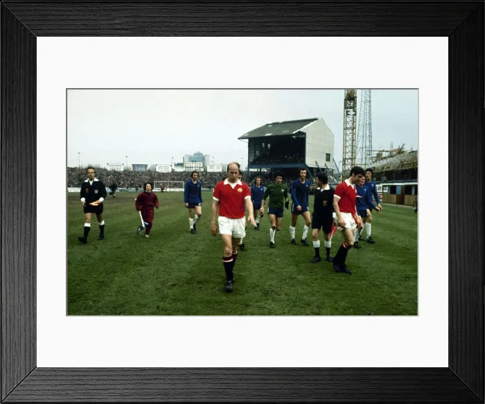 Framed Print : English League Division One match at Stamford Bridge Chelsea 1 v Manchester United