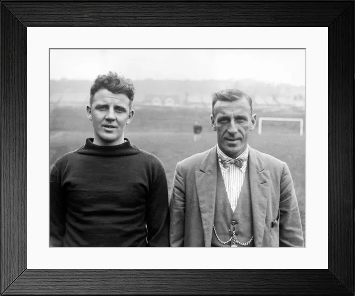 Framed Print : Crystal Palace Footballers. Greener and Oak. c. 1927 DM6616b Framed Print : Crystal Palace Footballers. Greener and Oak. c. 1927 DM6616b