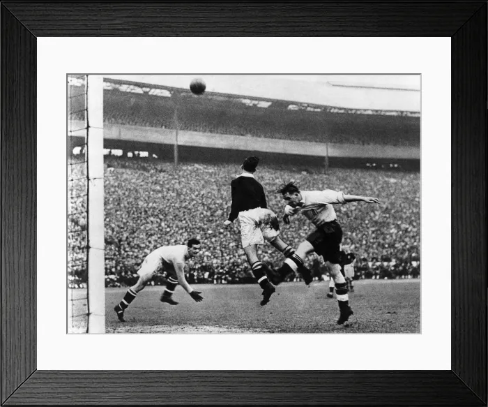 Framed Print : British Championship match at Hampden Park. Scotland 1 v England 2 Framed Print : British Championship match at Hampden Park. Scotland 1 v England 2