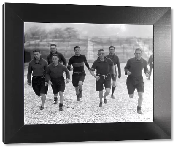 Bradford City FC. Team training in the snow 11th February 1930. DM17277b