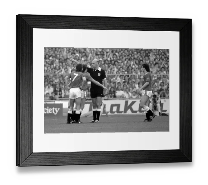 Framed Print : Distraught Manchester United footballer Kevin Moran becomes the first player ever to be Framed Print : Distraught Manchester United footballer Kevin Moran becomes the first player ever to be
