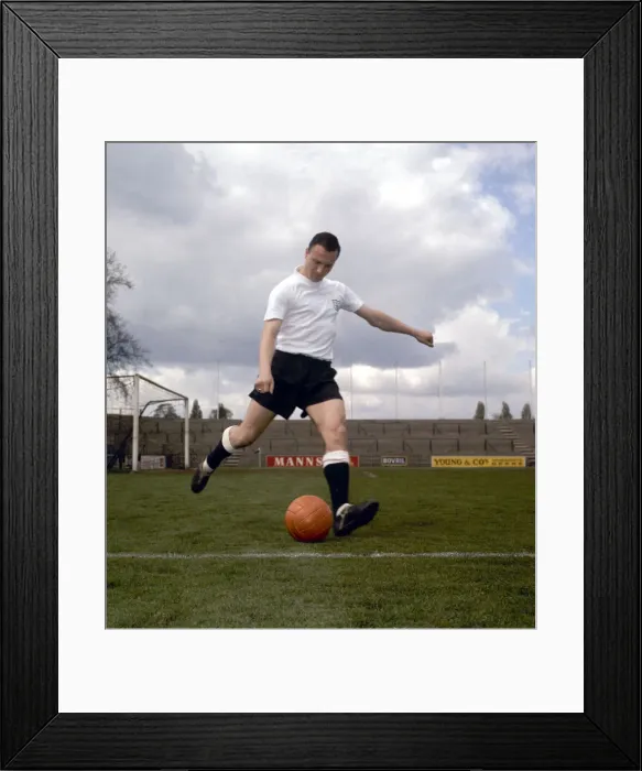 Framed Print : George Cohen of Fulham in training. May 1963 Framed Print : George Cohen of Fulham in training. May 1963