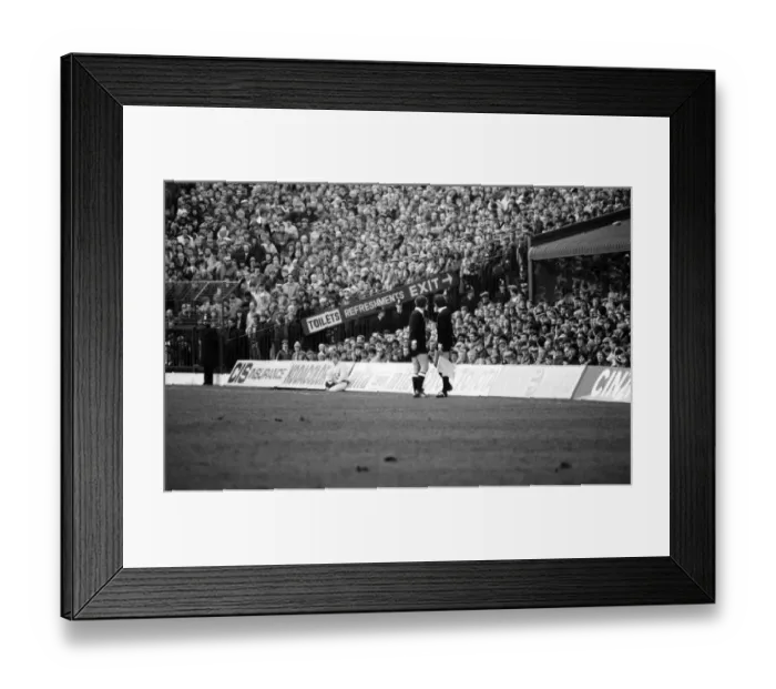 Framed Print : English League Division One match. West Bromwich Albion 2 v Manchester United 0