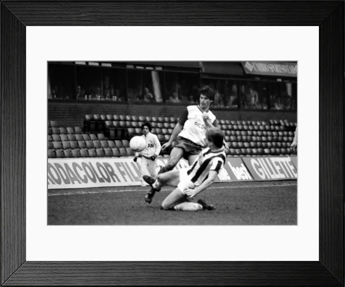 Framed Print : English League Division One match at The Hawthorns. West Bromwich Albion 3 v Stoke City 0 Framed Print : English League Division One match at The Hawthorns. West Bromwich Albion 3 v Stoke City 0