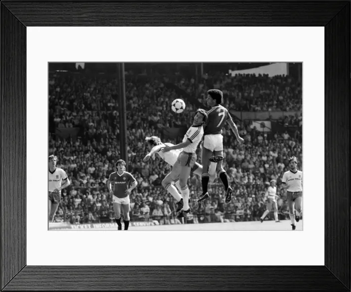 Framed Print : Manchester United 0 v. West Ham 0. April 1984 MF15-08-018 Framed Print : Manchester United 0 v. West Ham 0. April 1984 MF15-08-018