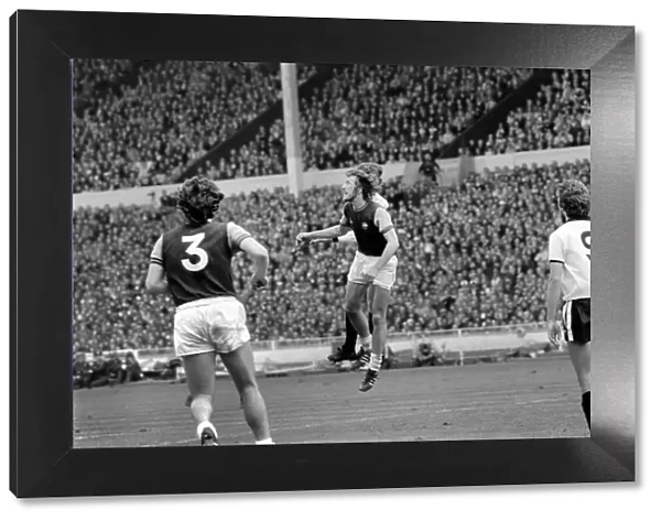Football: F. A. Cup Final: Fulham F. C. vs. West Ham F. C. at Wembley. May 1975 75-2352-072