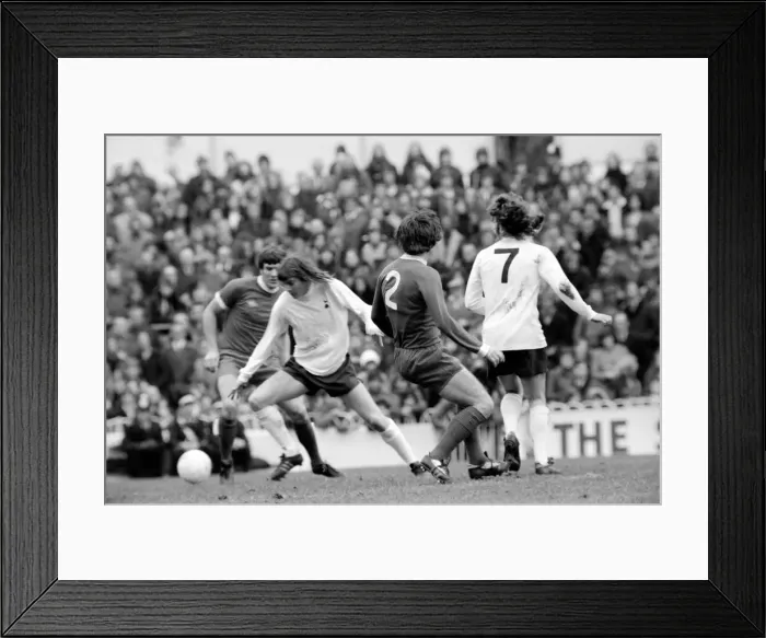 Framed Print : Football: Tottenham Hotspur F. C. vs. Liverpool F. C. March 1975 75-01598-018
