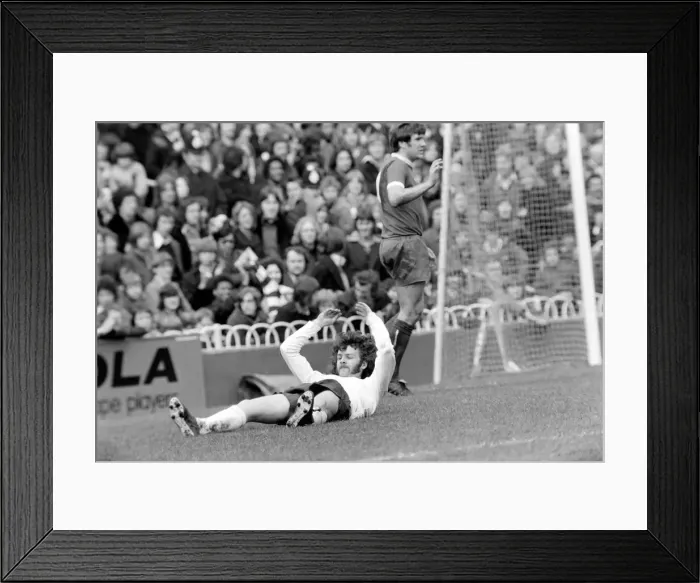 Framed Print : Football: Tottenham Hotspur F. C. vs. Liverpool F. C. March 1975 75-01598-086 Framed Print : Football: Tottenham Hotspur F. C. vs. Liverpool F. C. March 1975 75-01598-086