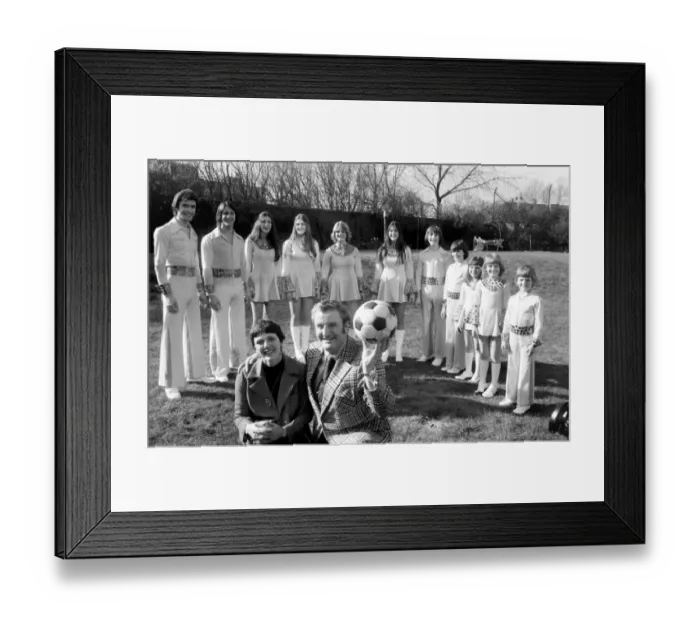 Framed Print : The Vos Family Are Here'. The Vos Family, Canada Framed Print : The Vos Family Are Here'. The Vos Family, Canada