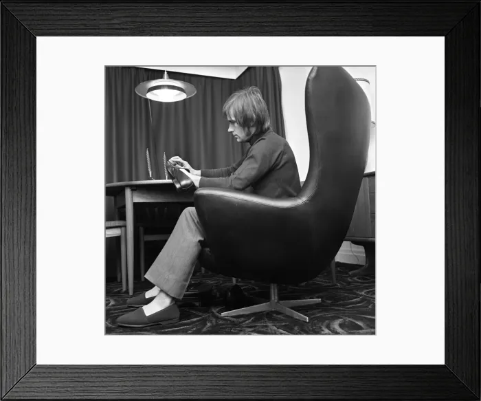 Framed Print : Manchester United fiery controversial player John Fitzpatrick who will appear before