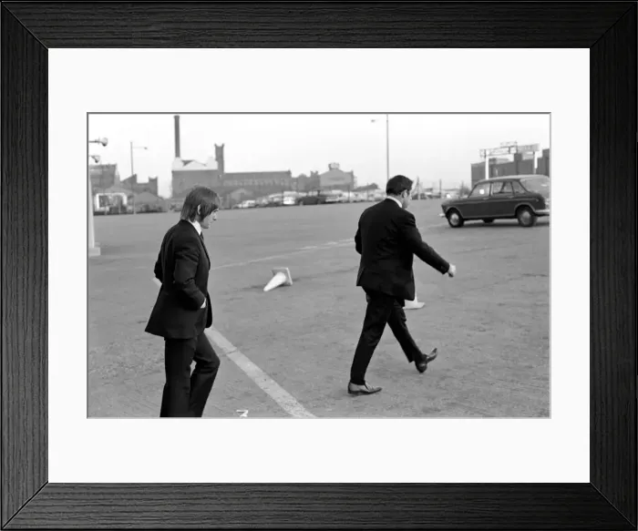 Framed Print : Manchester United fiery controversial player John Fitzpatrick who will appear before