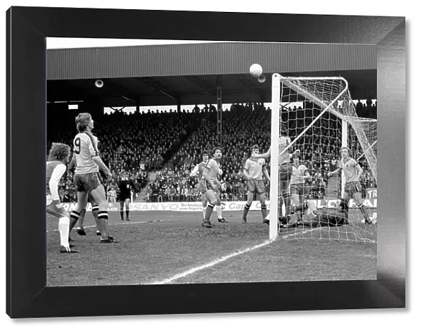 English FA Cup match at Vicarage Road. Watford 1 v Arsenal 2. March 1980 LF02-03-137