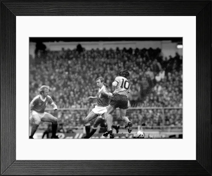 Framed Print : Nottingham Forest v. Wolverhampton Wanderers. (League Cup Final). March 1980 LF02-06-051