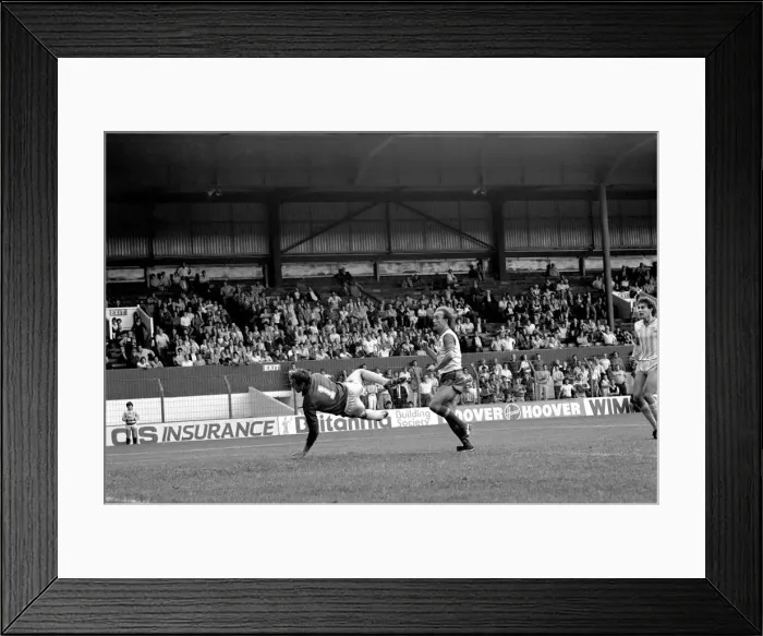 Framed Print : Stoke 2 v. Sheffield Wednesday 1 (Farrell). September 1984 MF17-16-010