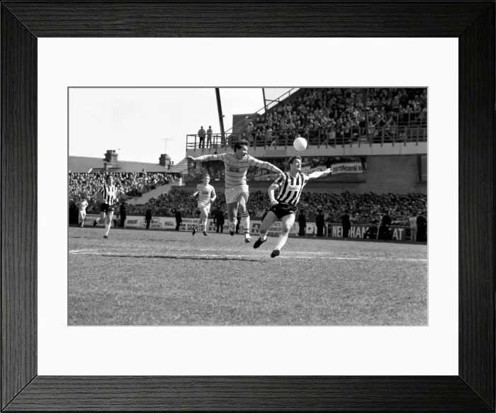 Framed Print : Grimsby 0 v. Chelsea 1. May 1984 MF15-12-007 Framed Print : Grimsby 0 v. Chelsea 1. May 1984 MF15-12-007